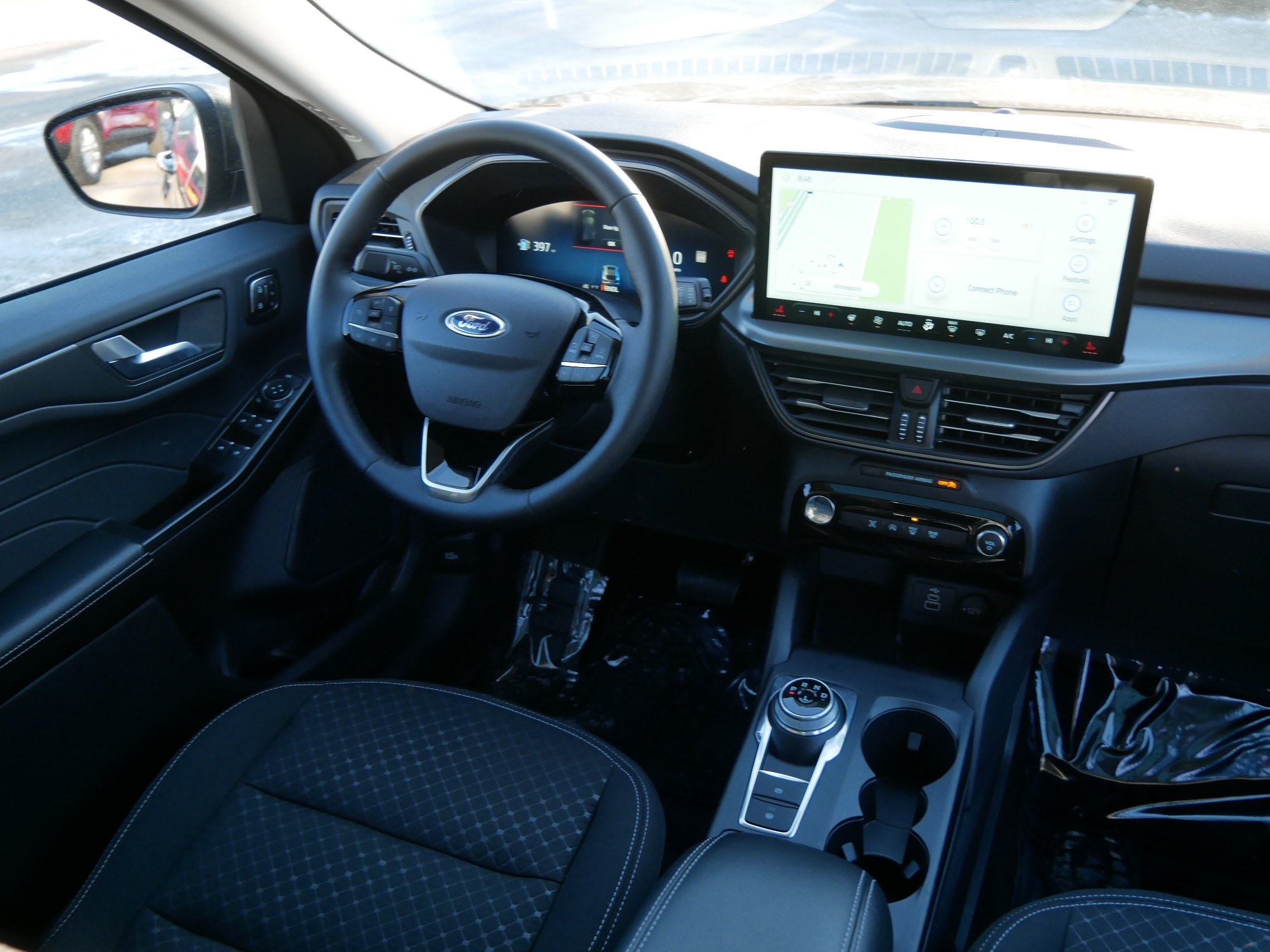 Used 2025 Ford Escape Active w/ Active Premium Tech Pack AWD/4WD image 9
