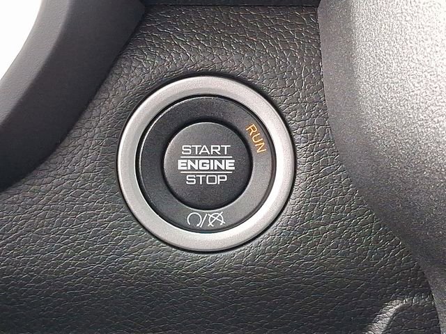 Used 2024 RAM 2500 Tradesman w/ Chrome Appearance Group image 16