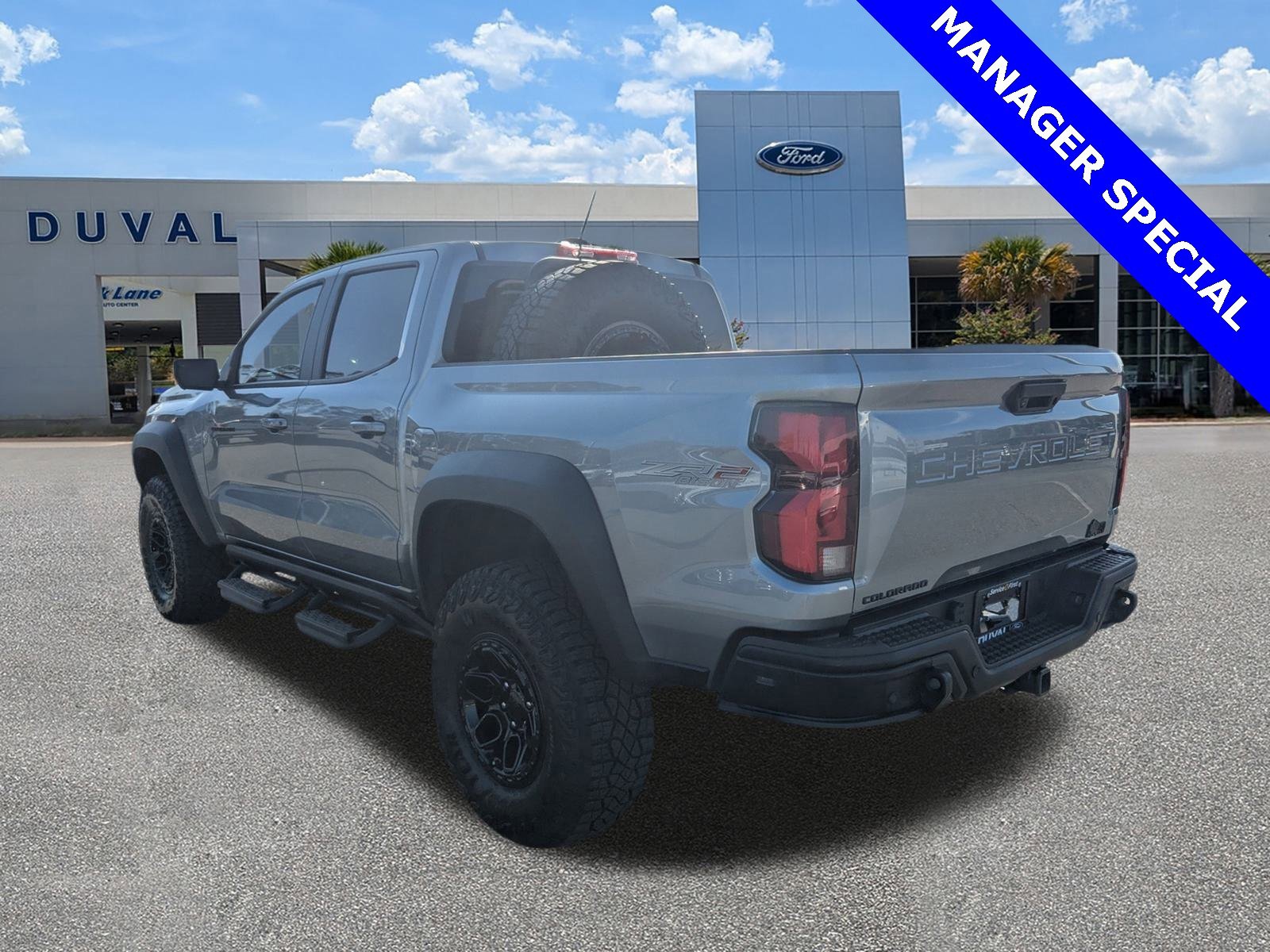 Used 2024 Chevrolet Colorado ZR2 w/ ZR2 Bison Edition image 6