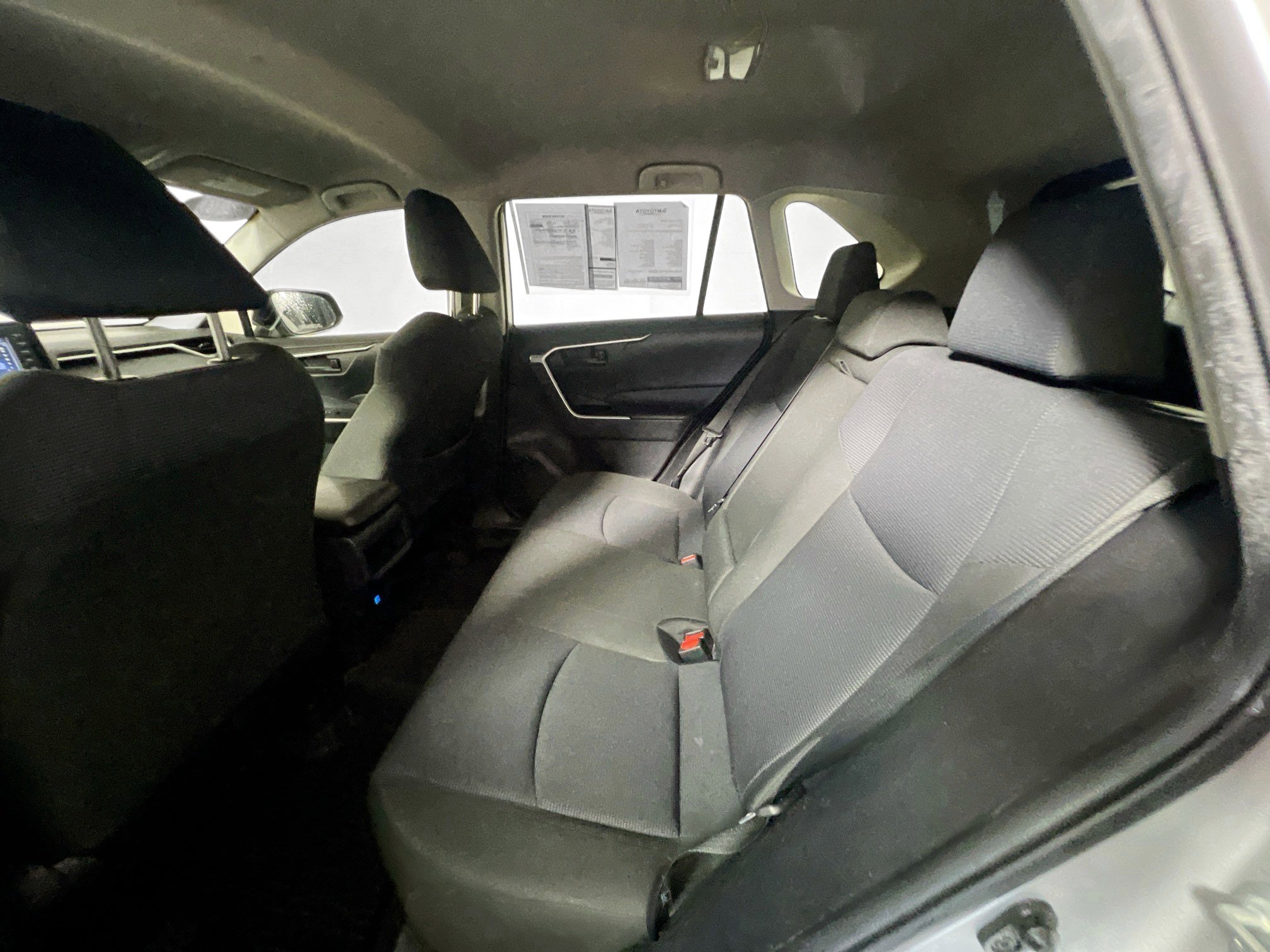 Used 2020 Toyota RAV4 LE image 28