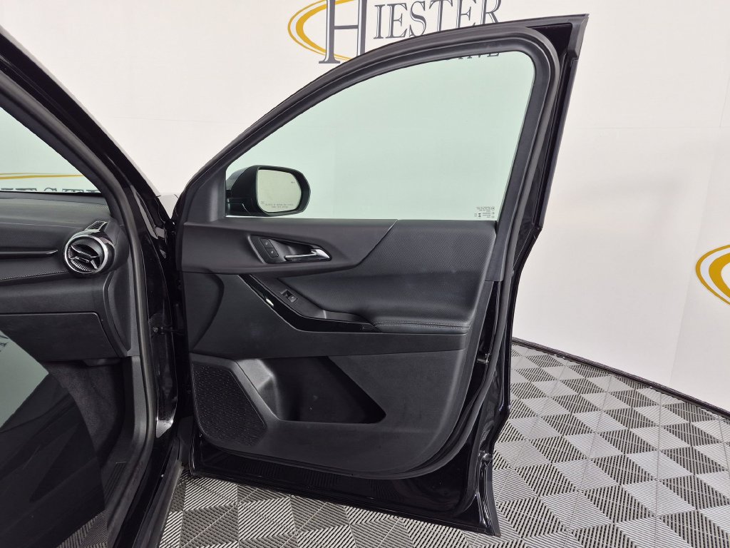 Used 2026 Chevrolet Equinox LT FWD image 35