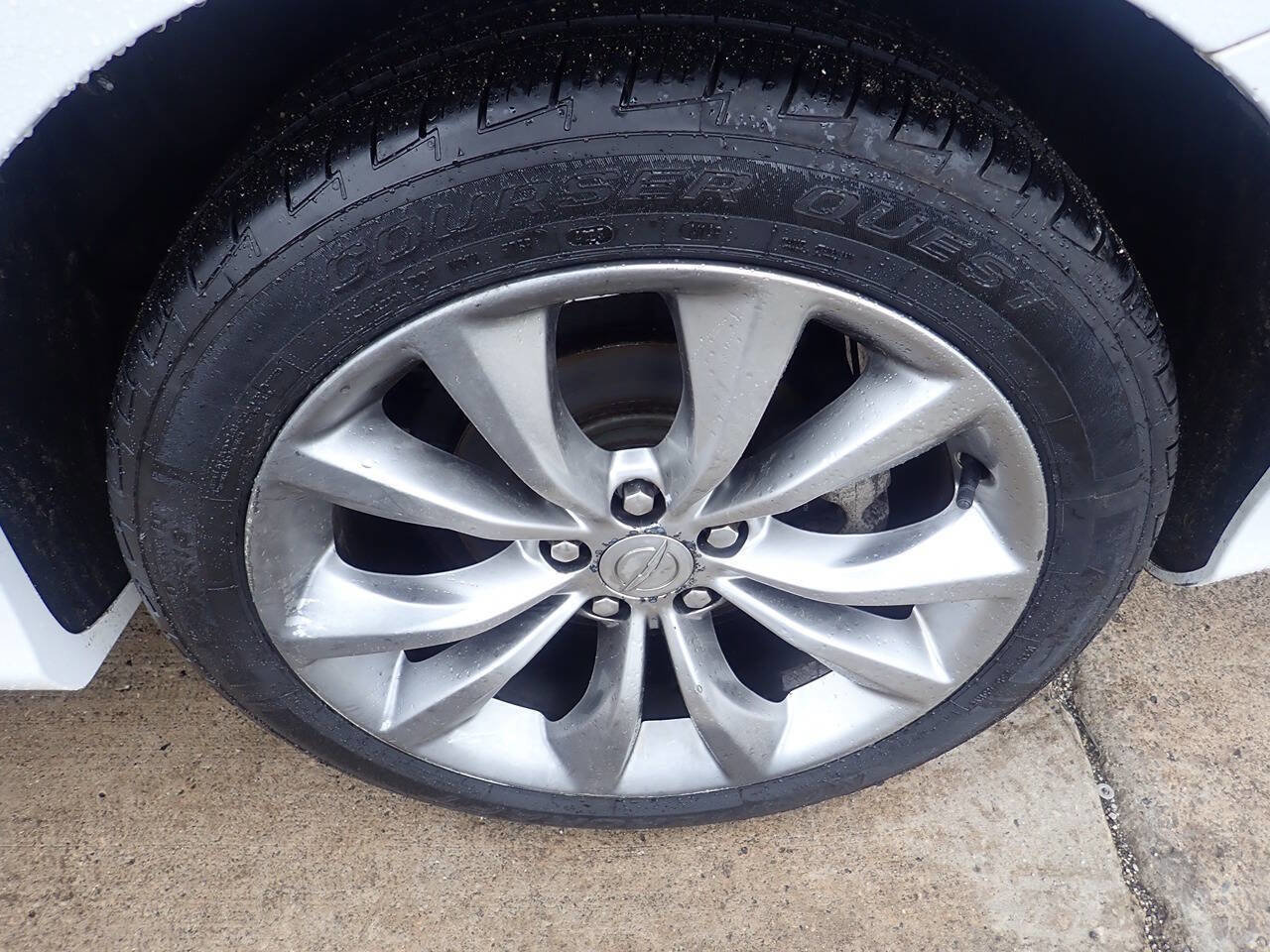 Used 2015 Chrysler 200 S image 18