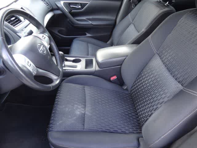 Used 2016 Nissan Altima 2.5 SV FWD image 6