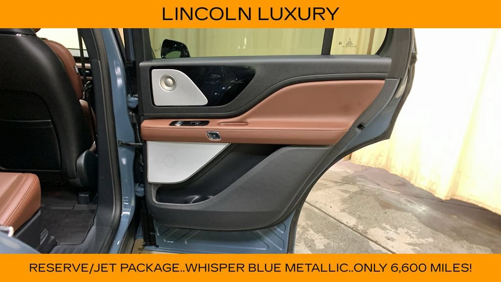 Used 2025 Lincoln Aviator Reserve w/ Equipment Group 201A AWD/4WD image 15