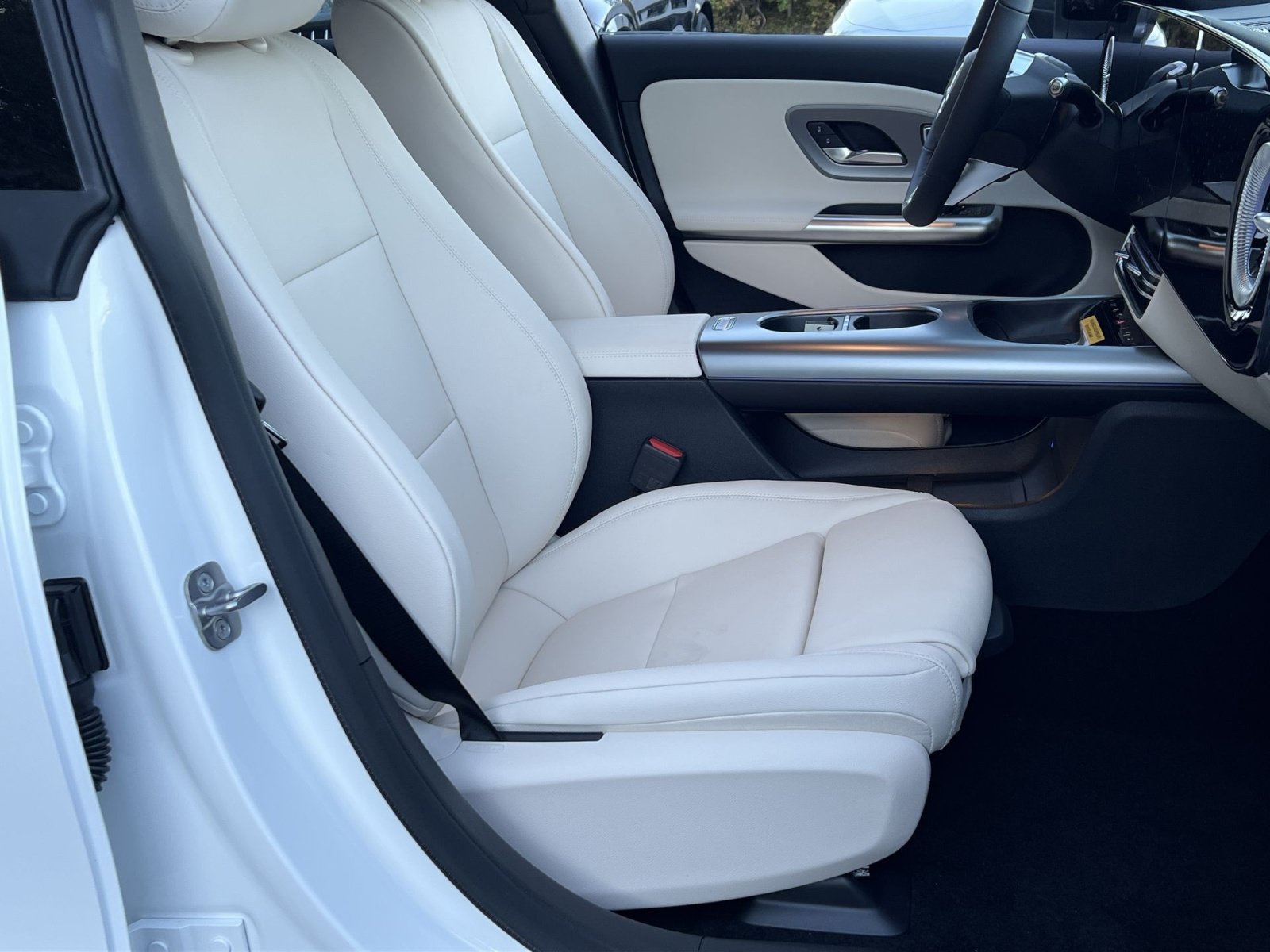 New 2027 Mercedes-Benz CLA 350 image 32