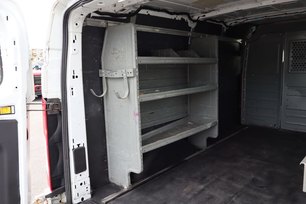 Used 2016 Ford Transit 250 130 Low Roof RWD image 17