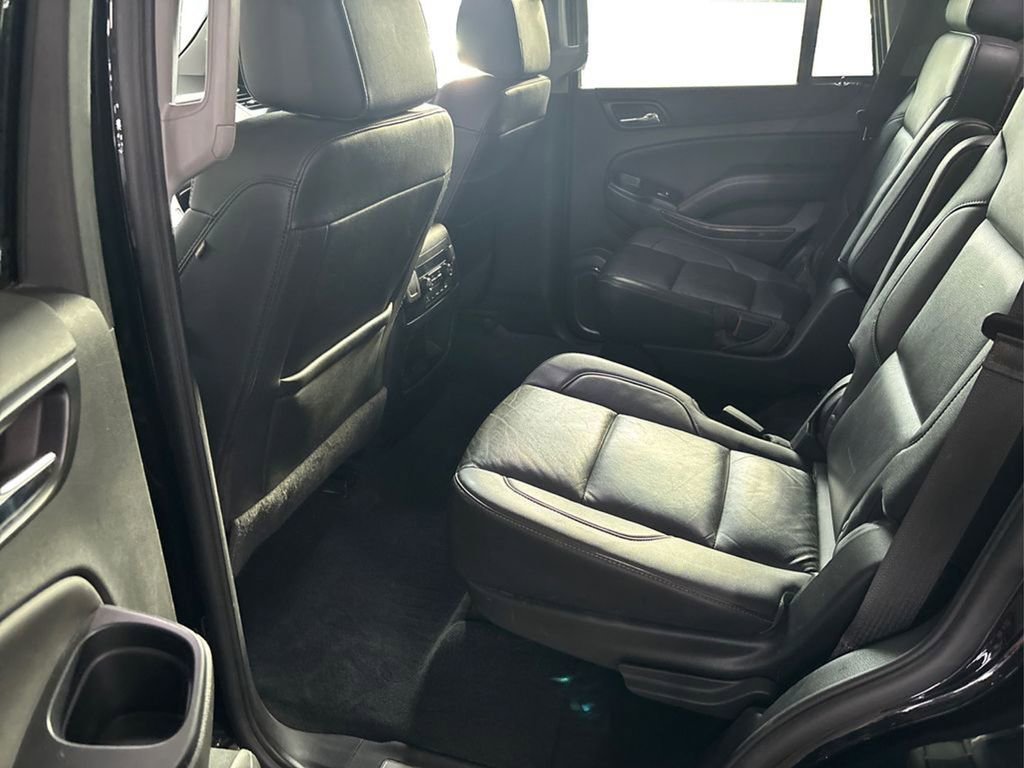 Used 2019 Chevrolet Tahoe LT w/ LT Signature Package image 10