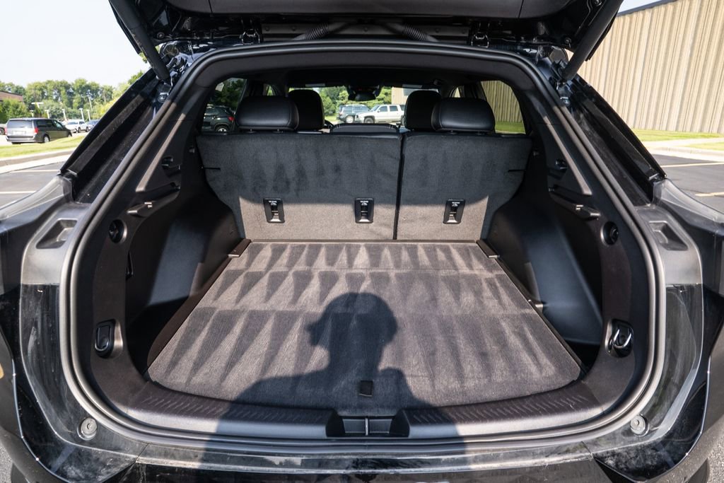 Used 2024 Chevrolet Equinox EV RS image 36