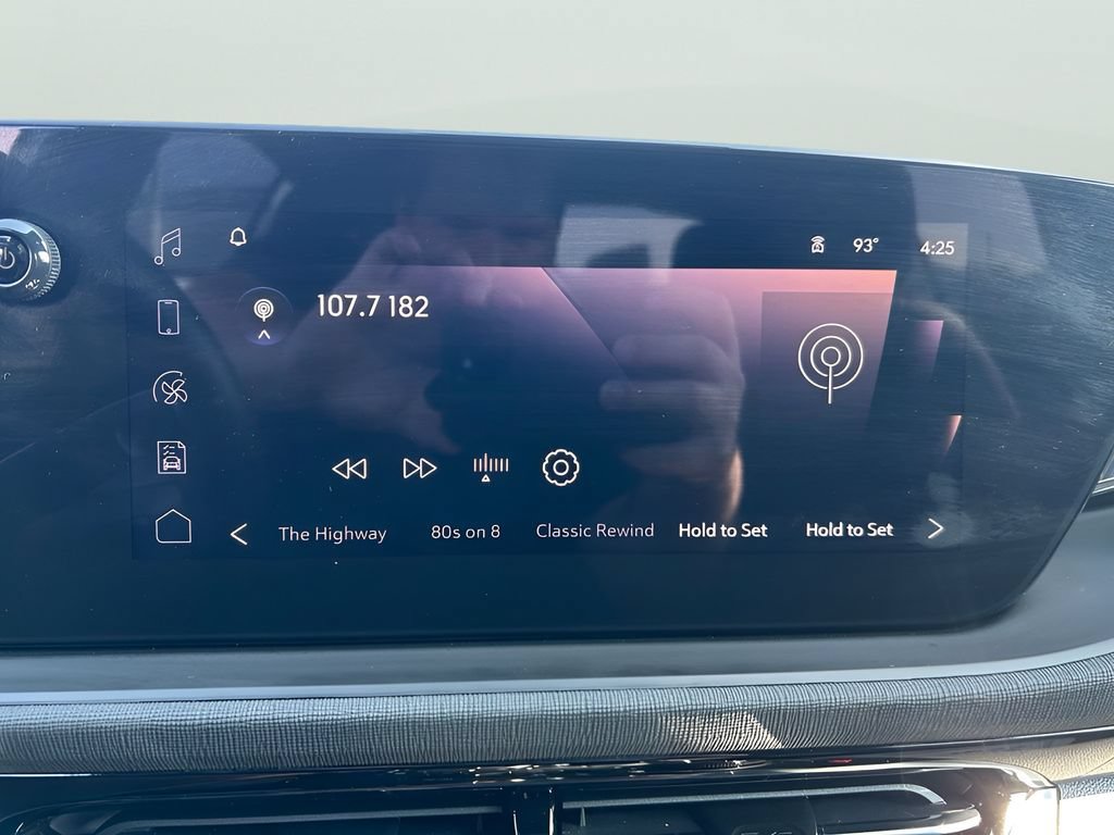 Used 2025 Buick Envista Sport Touring w/ Convenience I Package FWD image 18