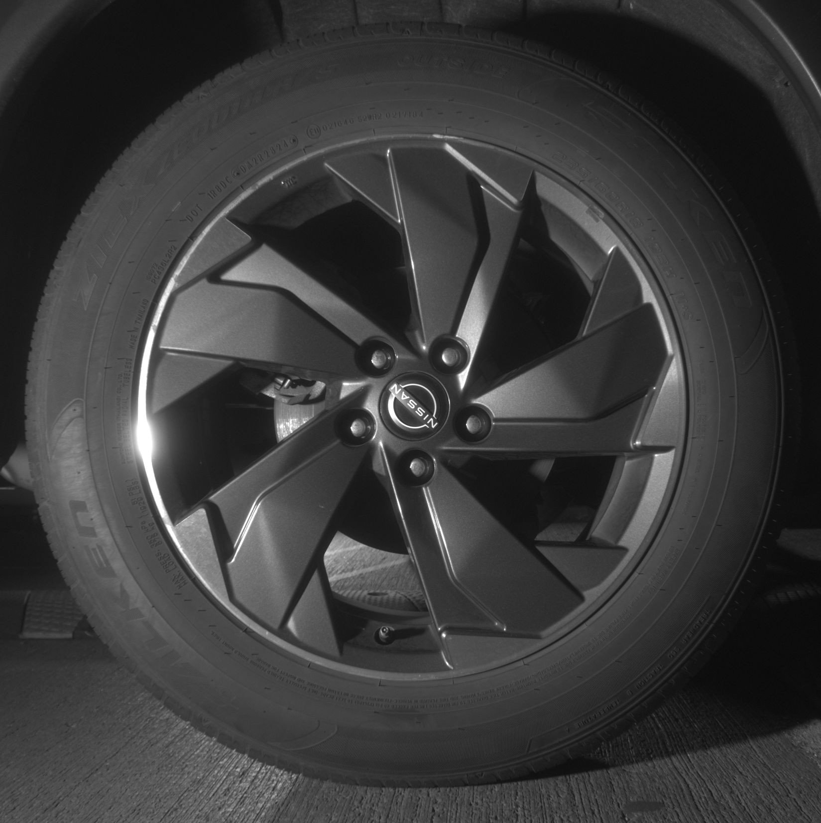 Used 2025 Nissan Rogue SV image 15