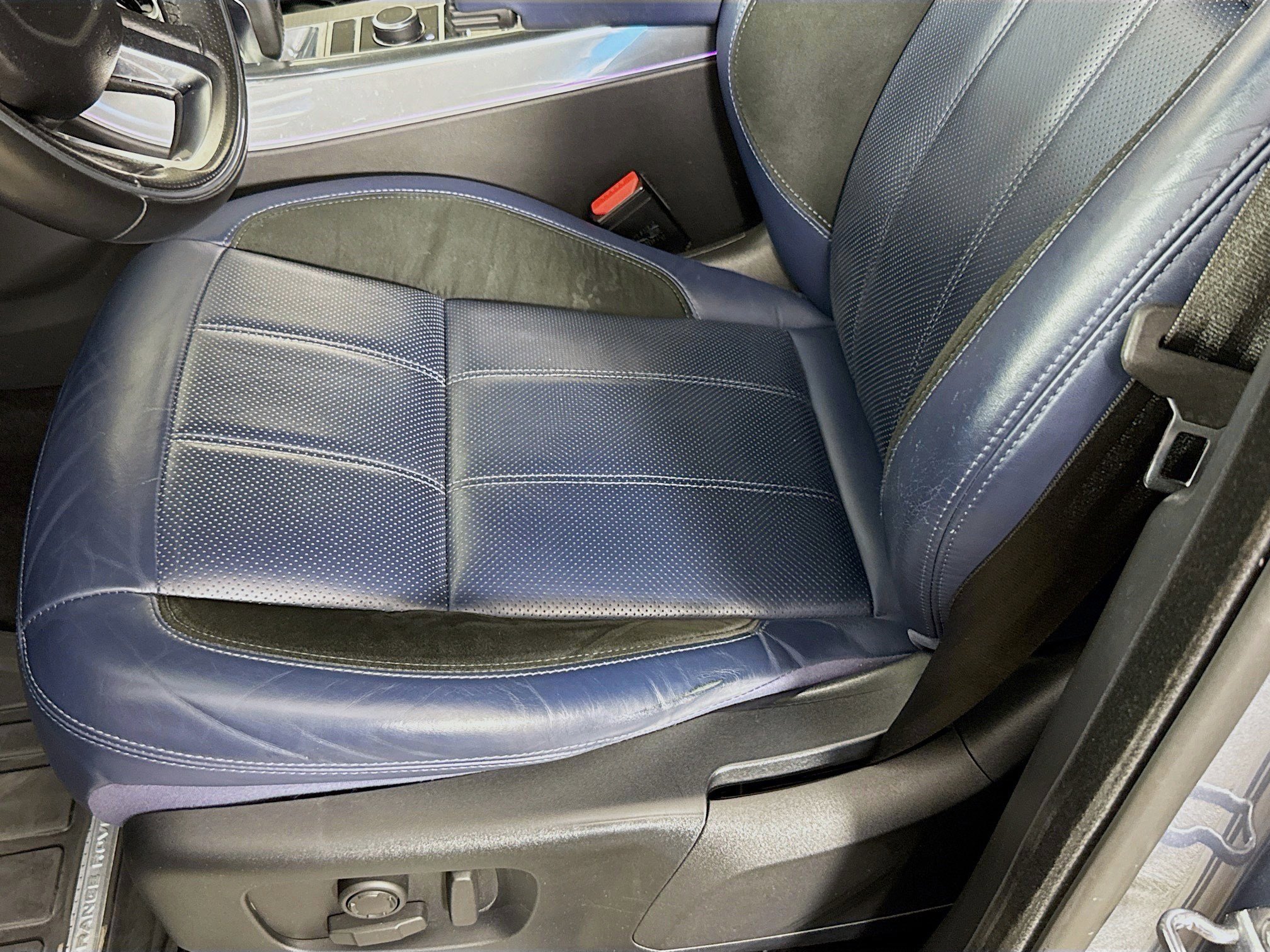 Used 2018 Land Rover Range Rover Sport Supercharged image 24