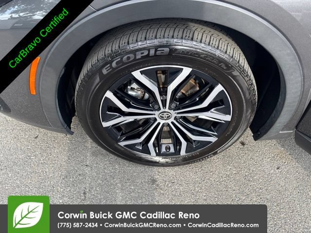 Used 2023 Toyota Crown w/ Carpet Mat Package (TMS) AWD/4WD image 37