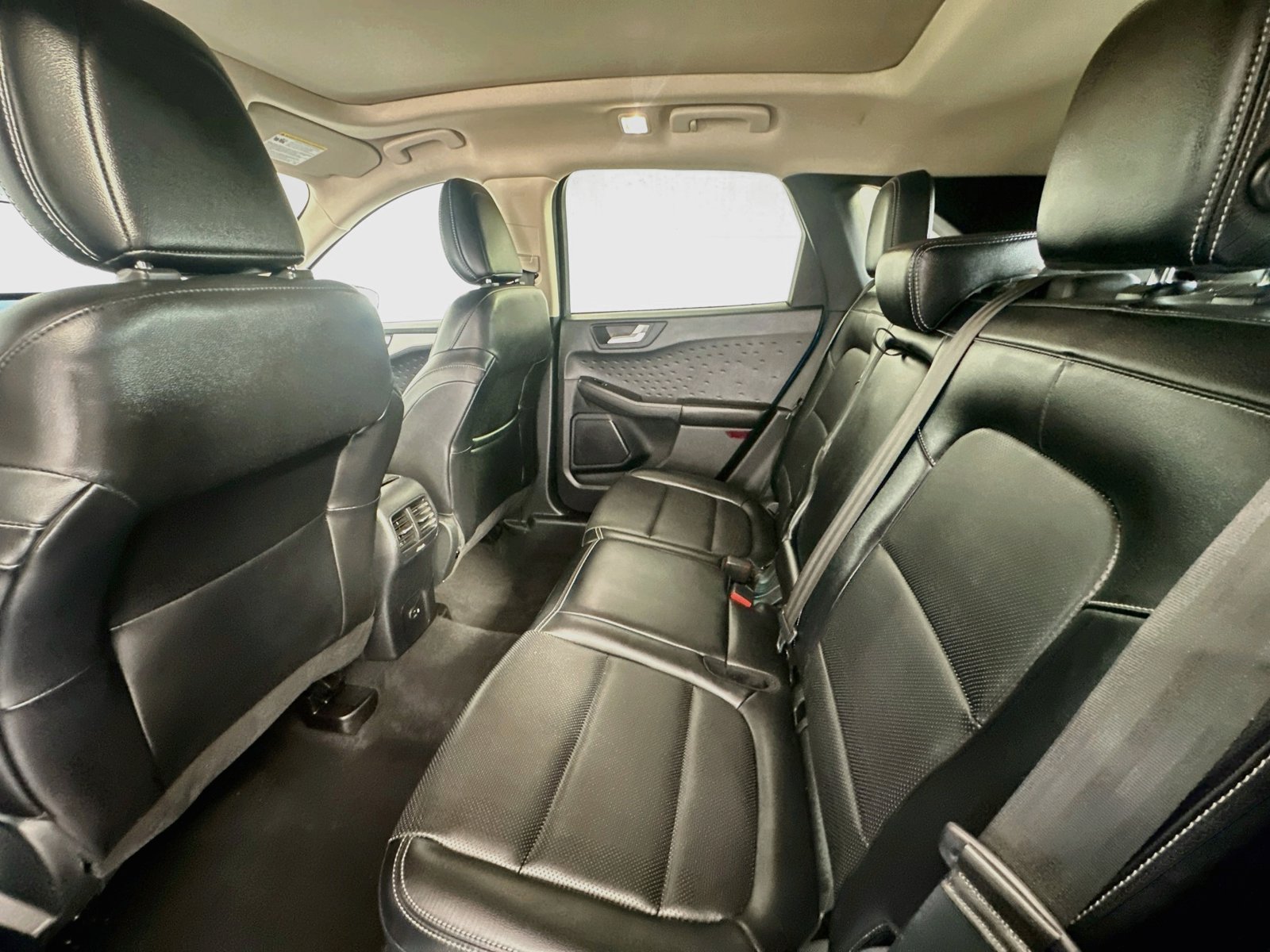 Used 2020 Ford Escape SEL AWD/4WD image 25