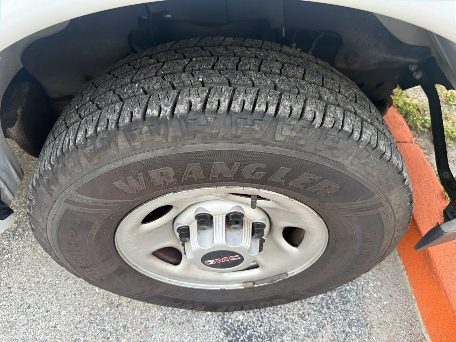 Used 2023 GMC Savana 3500 w/ Power Convenience Package RWD image 11