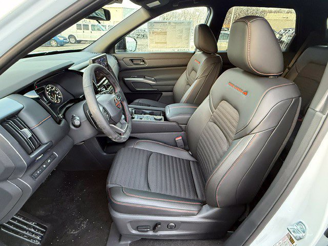 New 2026 Nissan Pathfinder Rock Creek w/ Rock Creek Premium Package AWD/4WD image 13