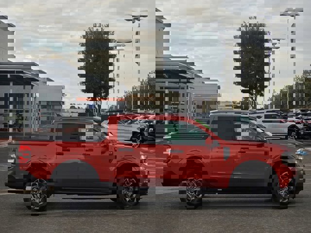 Certified 2023 Ford Maverick XLT w/ XLT Luxury Package image 3