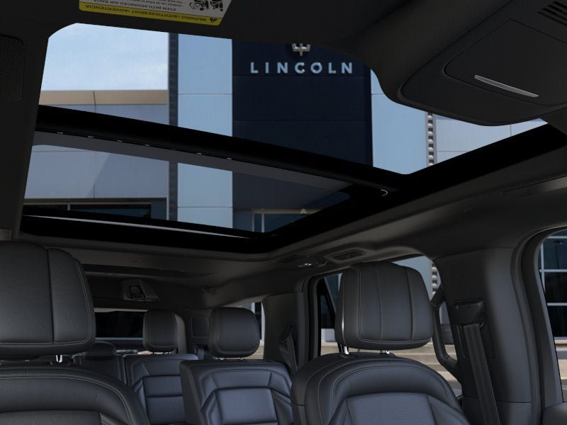 New 2026 Lincoln Navigator Reserve w/ Jet Appearance Package AWD/4WD image 22