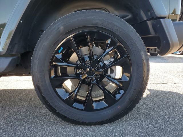 Certified 2022 Jeep Wrangler Unlimited Sahara w/ Cold Weather Group image 11