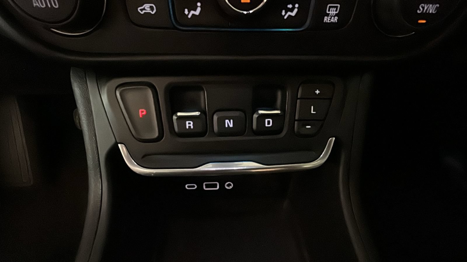 Used 2020 GMC Terrain SLE w/ Driver Convenience Package AWD/4WD image 25