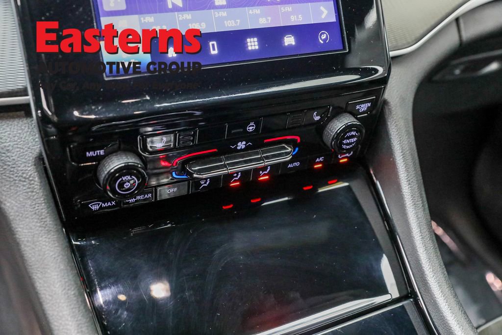 Used 2023 Jeep Grand Cherokee L Laredo image 21