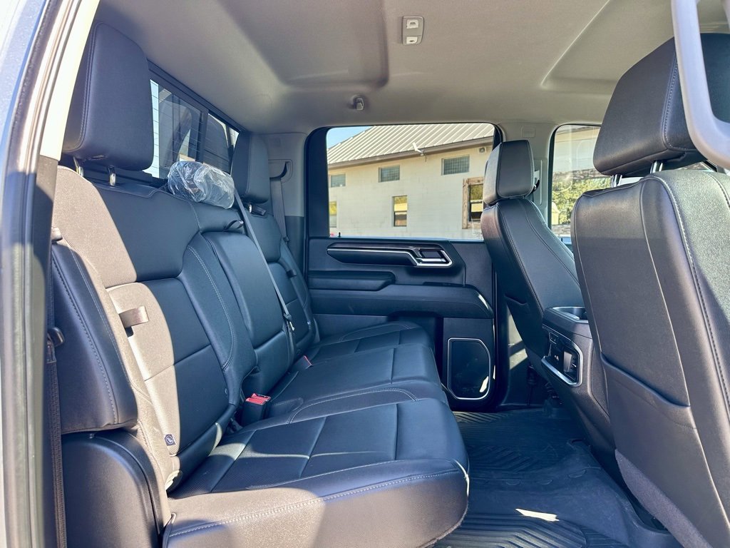 Used 2024 Chevrolet Silverado 3500 LTZ w/ LTZ Texas Edition image 11