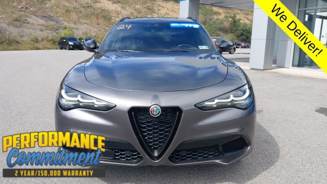 Used 2024 Alfa Romeo Stelvio Veloce AWD/4WD image 9