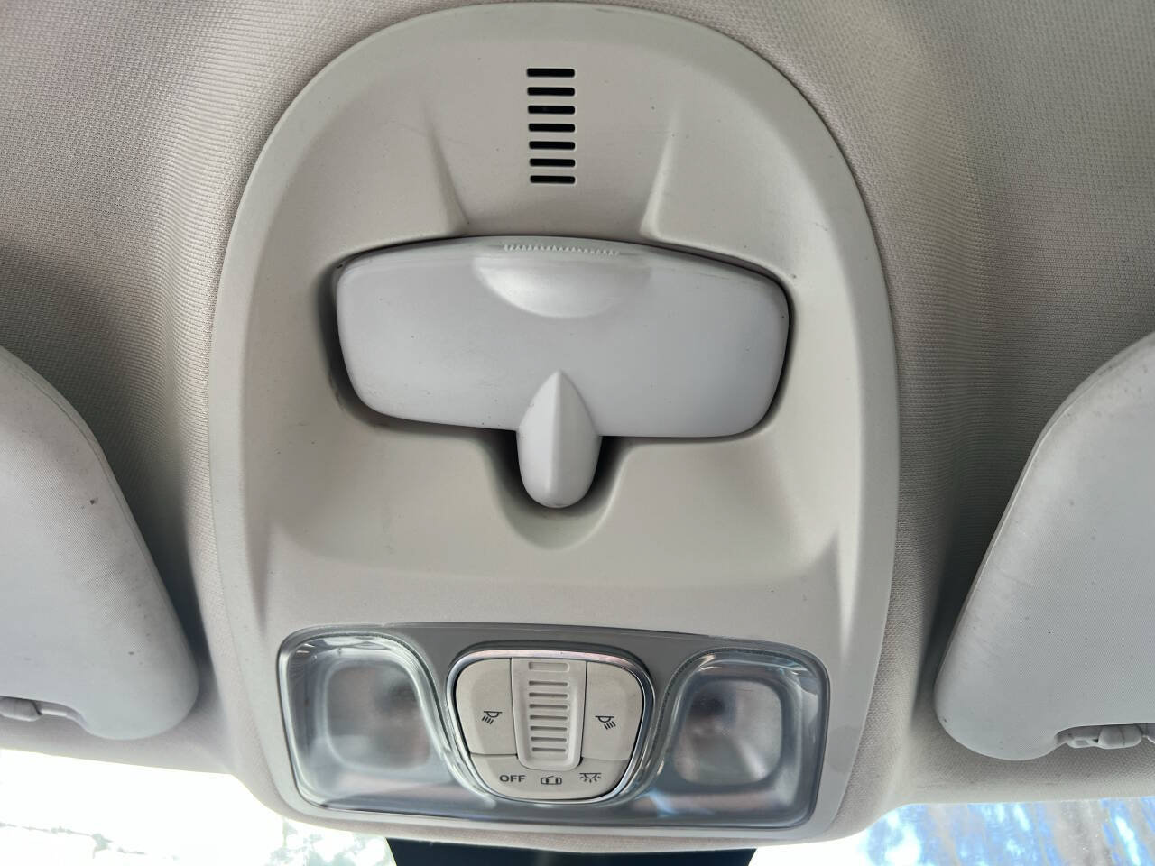 Used 2015 FIAT 500L Trekking FWD image 19
