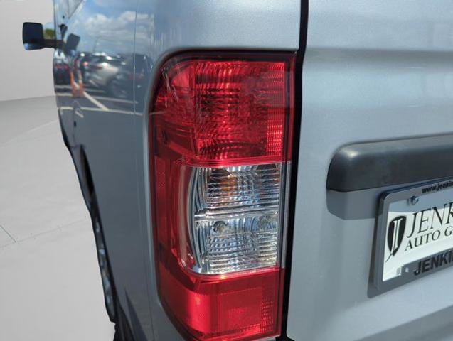 Certified 2019 Nissan NV 3500 S RWD image 19