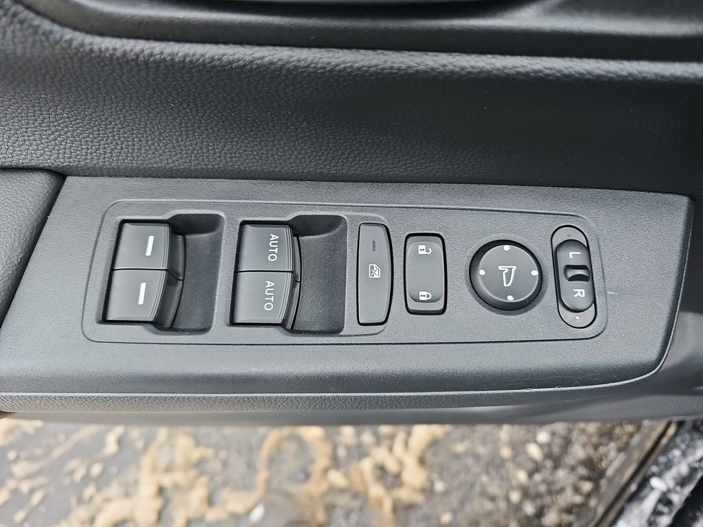 Used 2023 Honda CR-V EX image 25