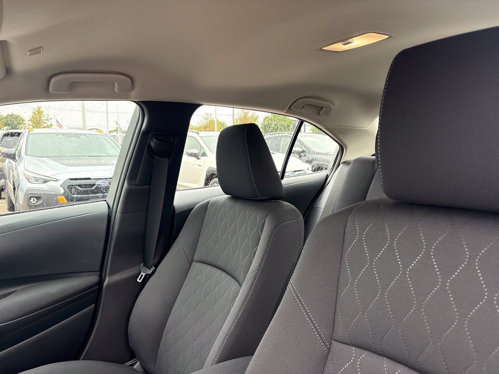 Used 2026 Toyota Corolla LE FWD image 5