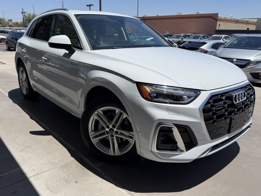 Used 2024 Audi Q5 e Prestige w/ Prestige Package AWD/4WD image 6