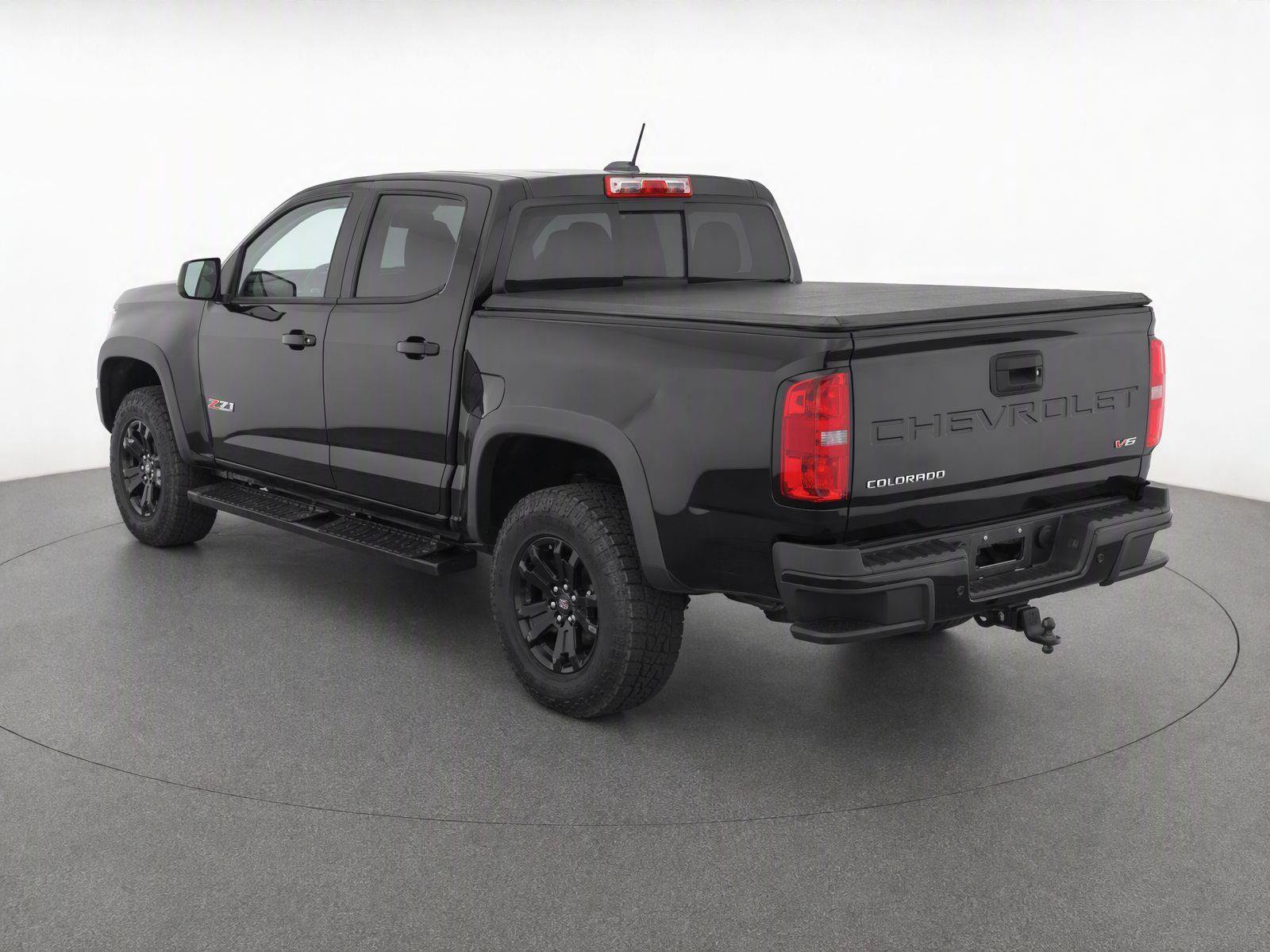 Used 2021 Chevrolet Colorado Z71 w/ Z71 Midnight Edition AWD/4WD image 3