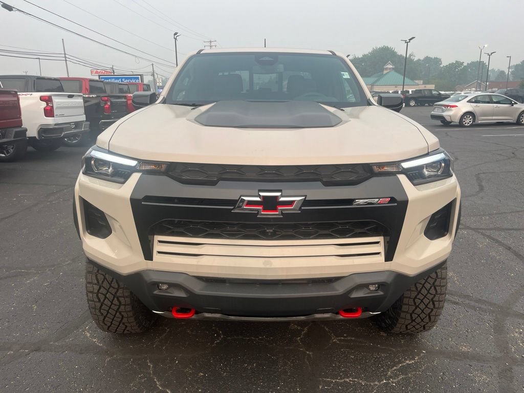 New 2026 Chevrolet Colorado ZR2 w/ Midnight Edition AWD/4WD image 9