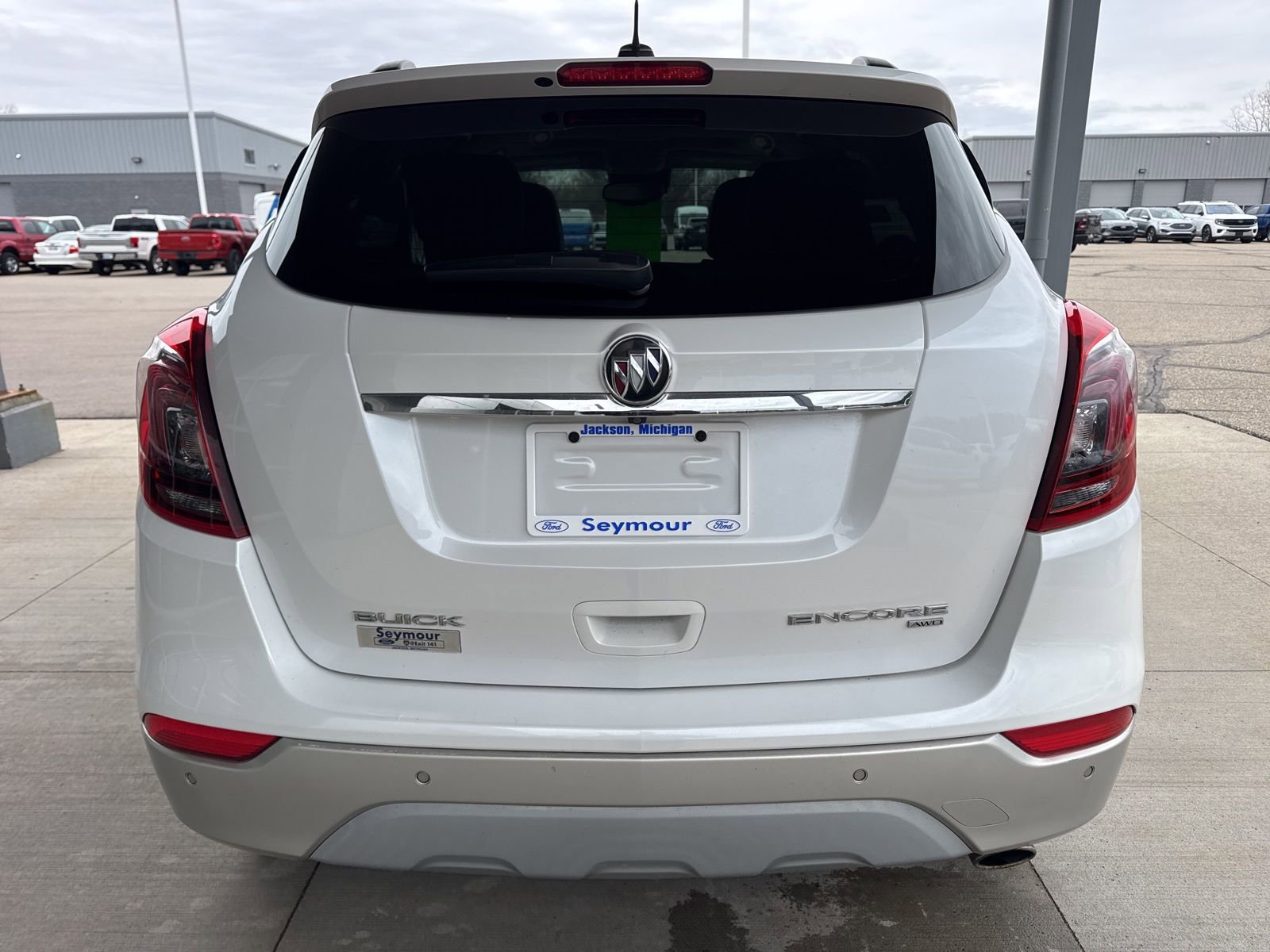 Used 2017 Buick Encore Premium w/ Experience Buick Package image 5