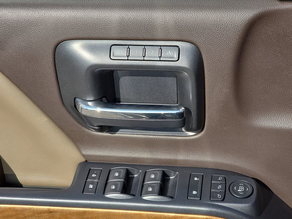 Used 2015 Chevrolet Silverado 1500 LTZ w/ LTZ Plus Package image 29