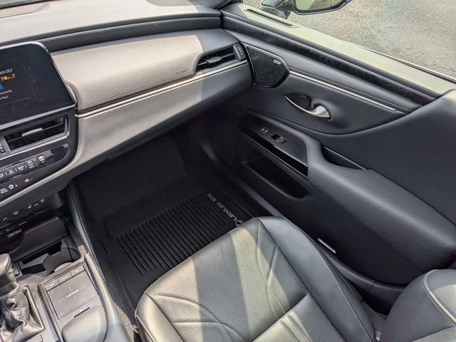 Used 2022 Lexus ES 350 Ultra Luxury w/ Accessory Package 2 FWD image 16
