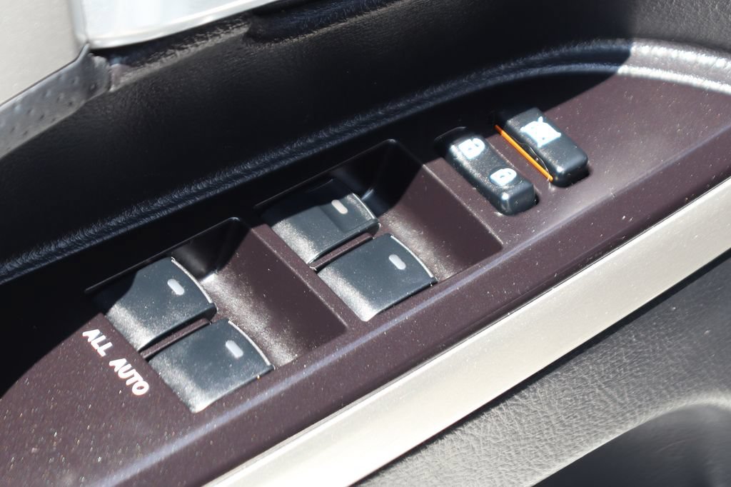 Used 2018 Toyota Land Cruiser AWD/4WD image 19