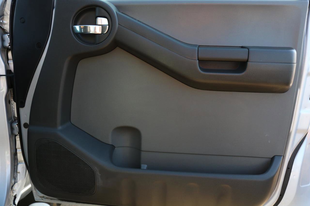 Used 2011 Nissan Xterra S AWD/4WD image 35
