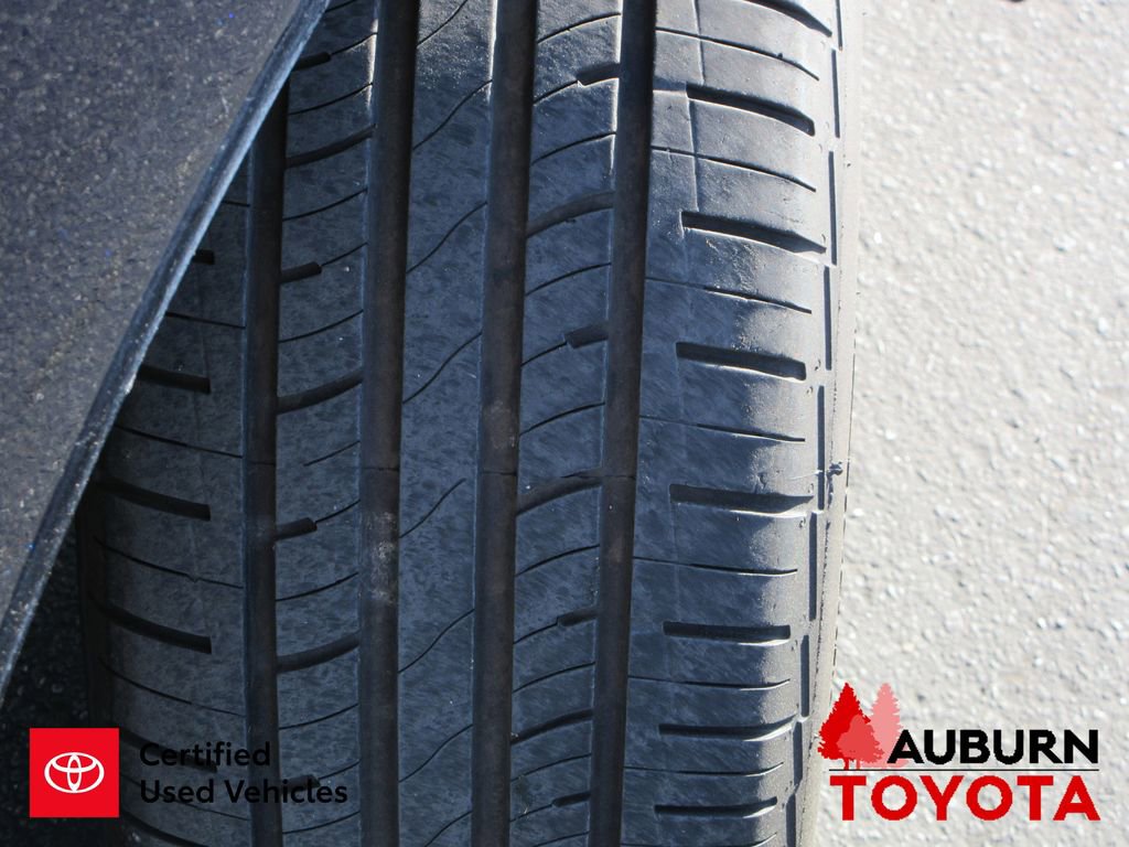 Certified 2024 Toyota Venza LE image 4