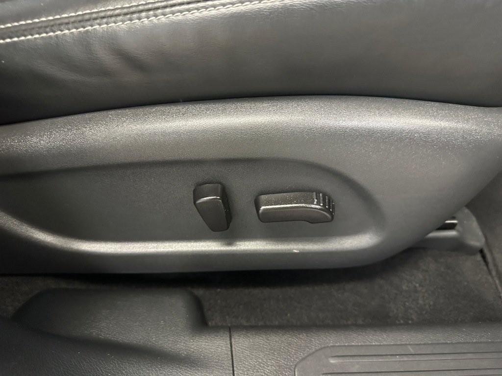 Used 2023 Nissan Murano SV FWD image 31
