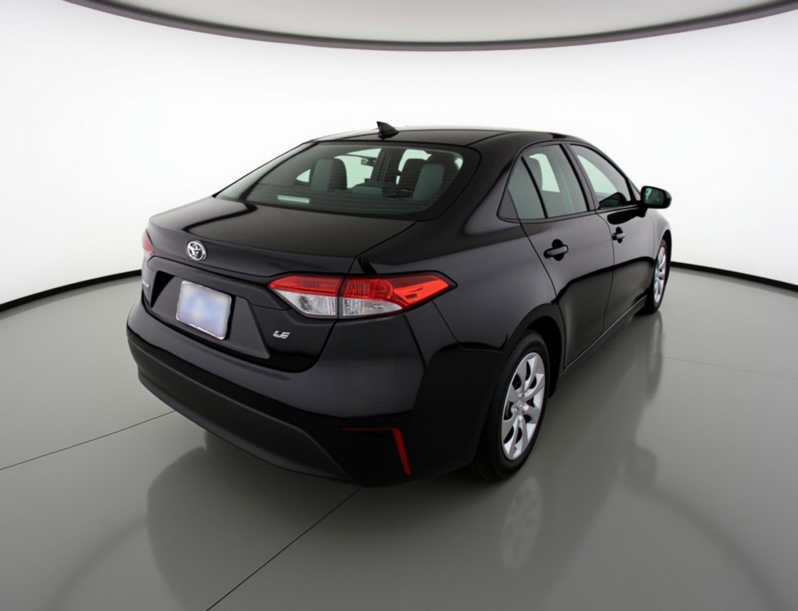 Used 2025 Toyota Corolla LE image 9