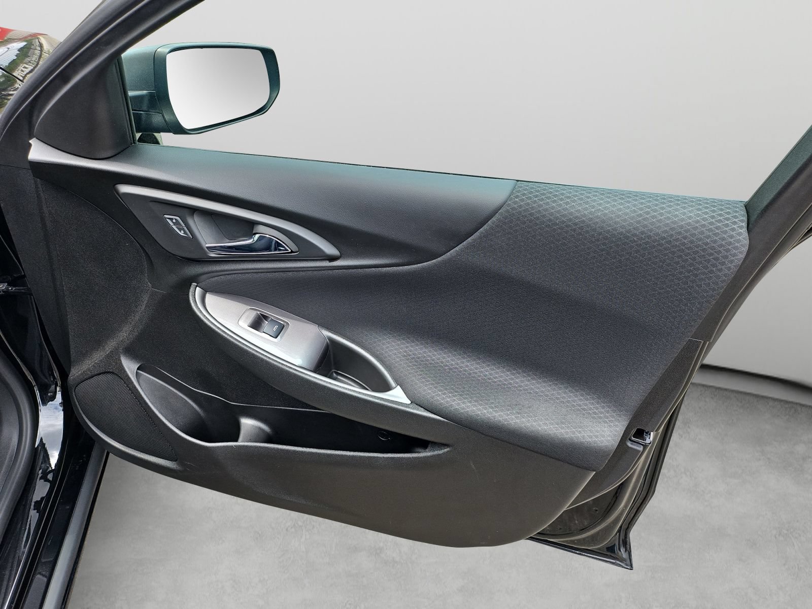Used 2023 Chevrolet Malibu LS FWD image 34