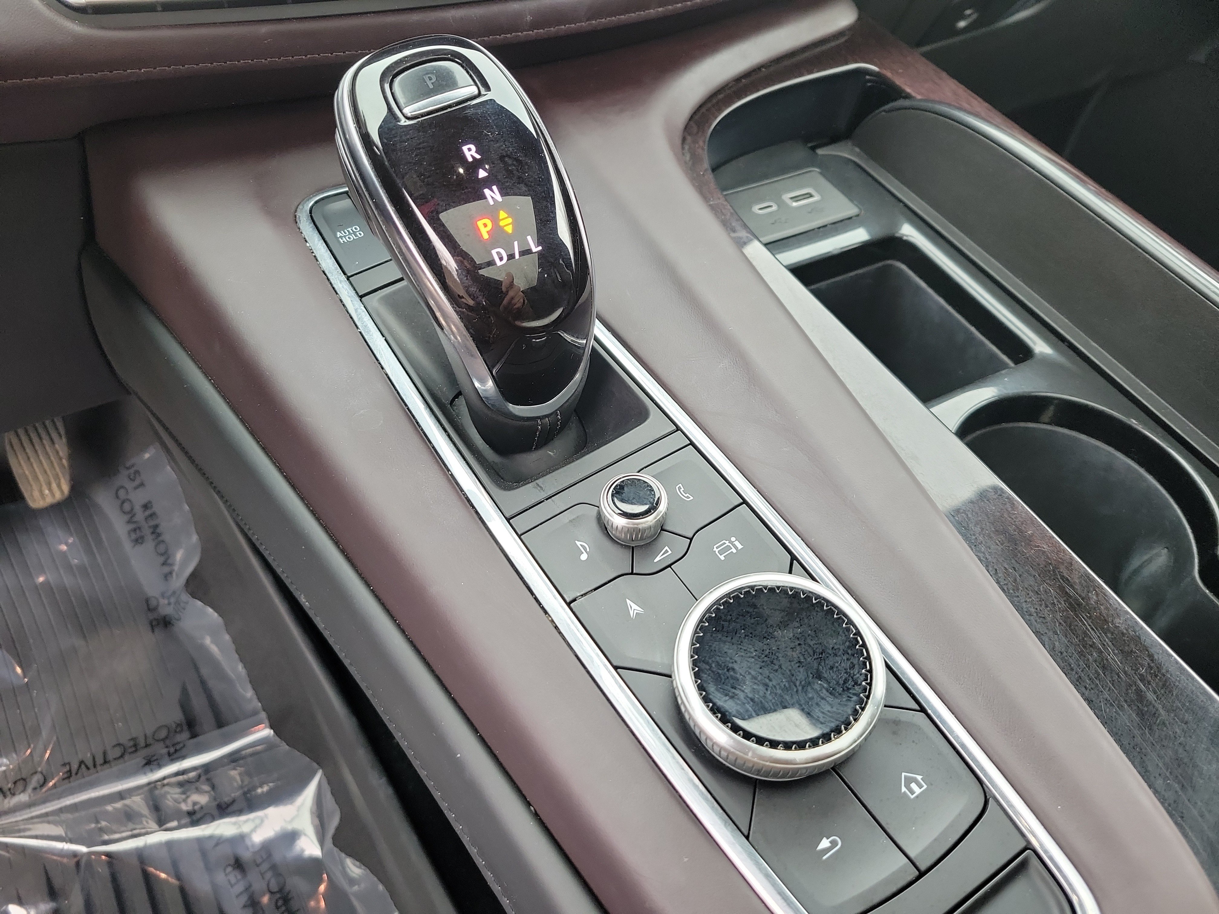 Certified 2024 Cadillac Escalade ESV Sport Platinum w/ LPO, ONYX Package AWD/4WD image 25