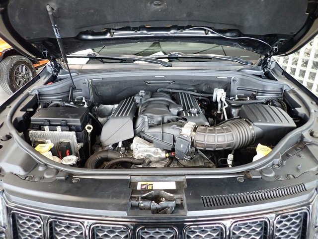 Certified 2020 Jeep Grand Cherokee SRT w/ Trailer Tow Group IV image 12