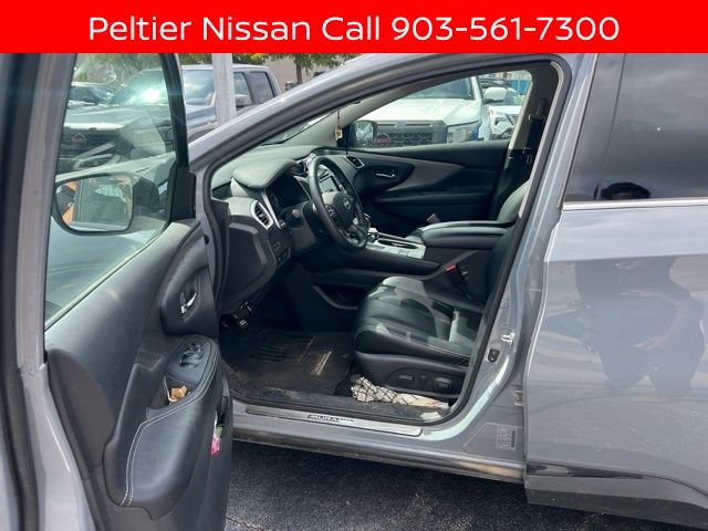 Certified 2024 Nissan Murano SV w/ SV Midnight Edition Package FWD image 10