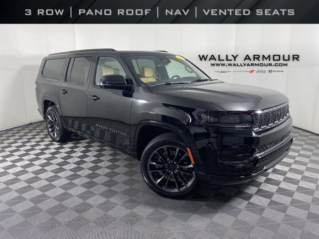 Used 2025 Jeep Grand Wagoneer L Series III w/ Rear Seat Video Group 1 AWD/4WD image 1