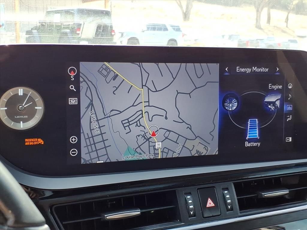 Used 2022 Lexus ES 300h Ultra Luxury w/ Accessory Package 2 image 20