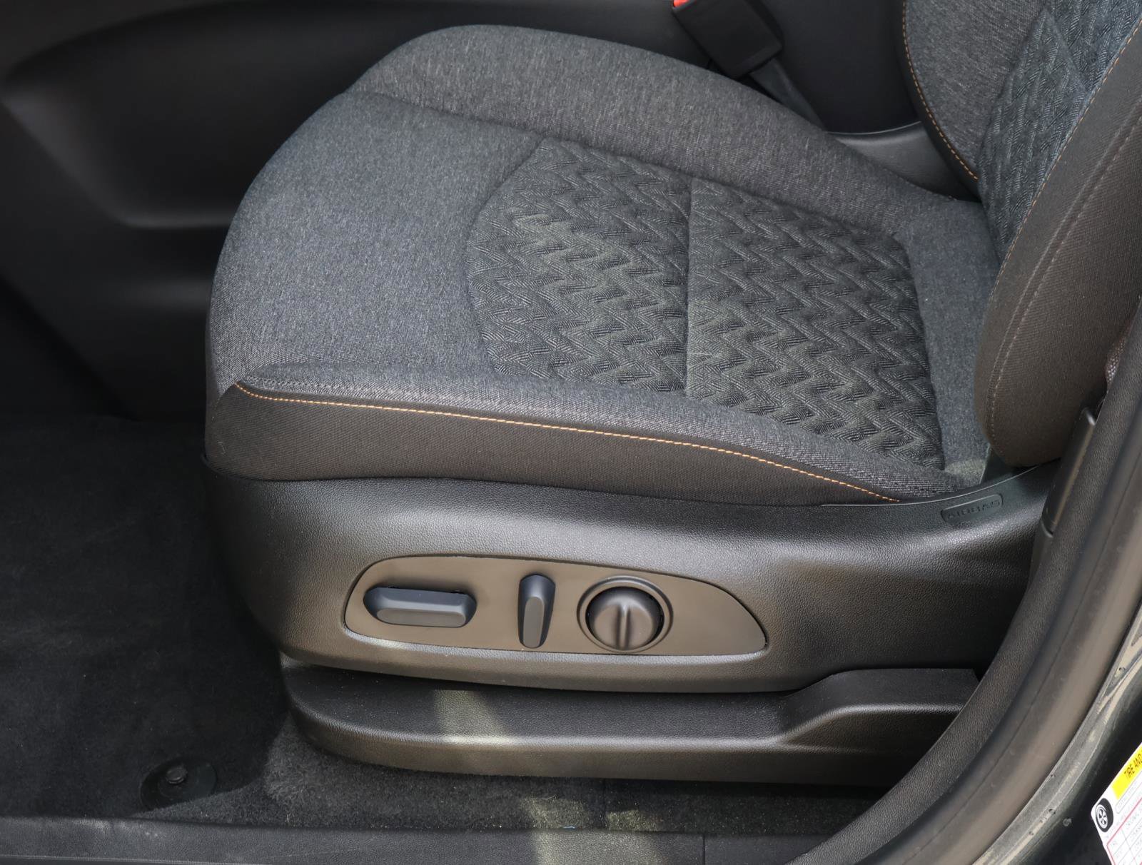 Used 2023 Chevrolet Equinox LT FWD image 14