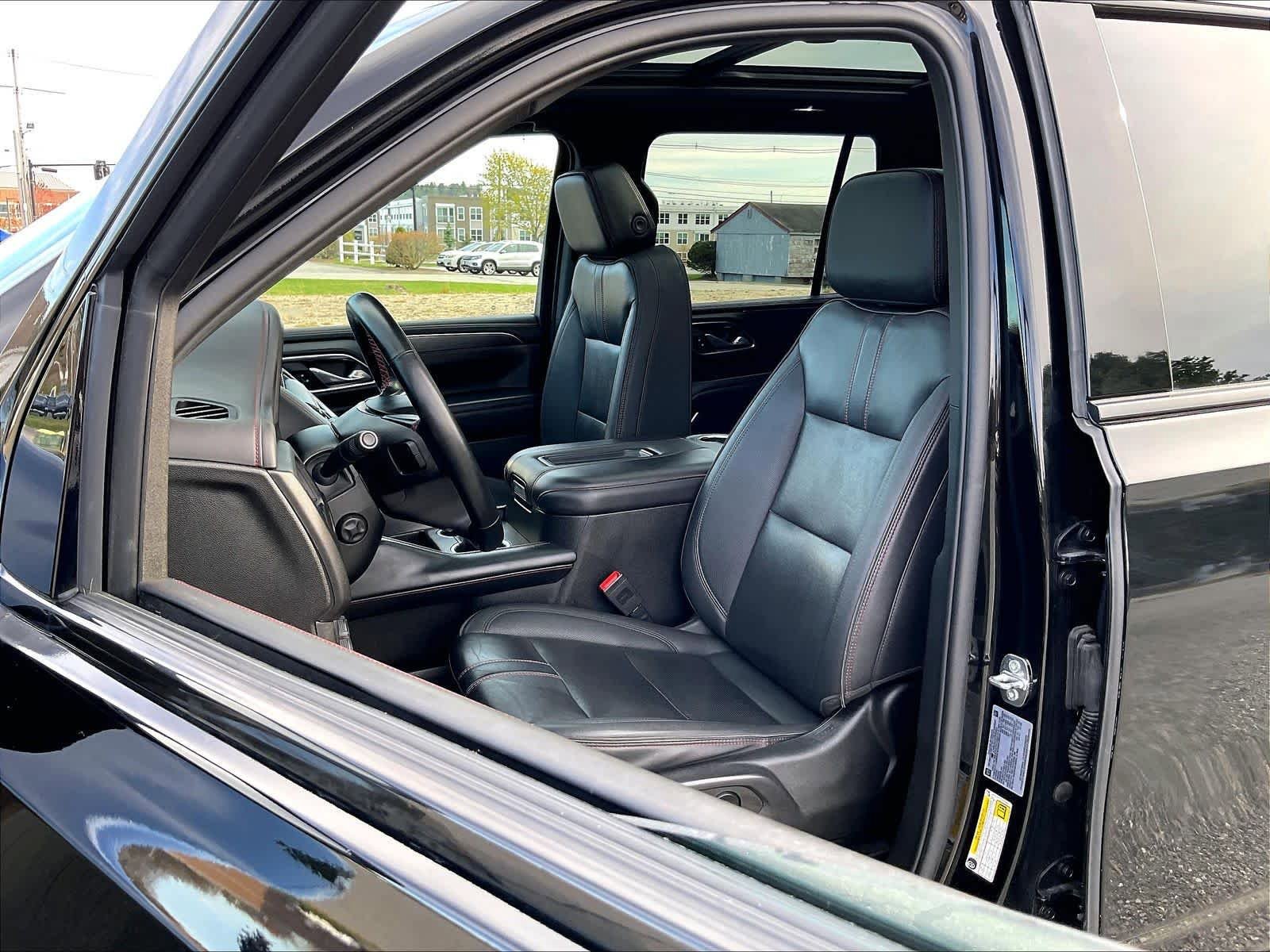 Used 2023 Chevrolet Tahoe RST w/ Luxury Package AWD/4WD image 10