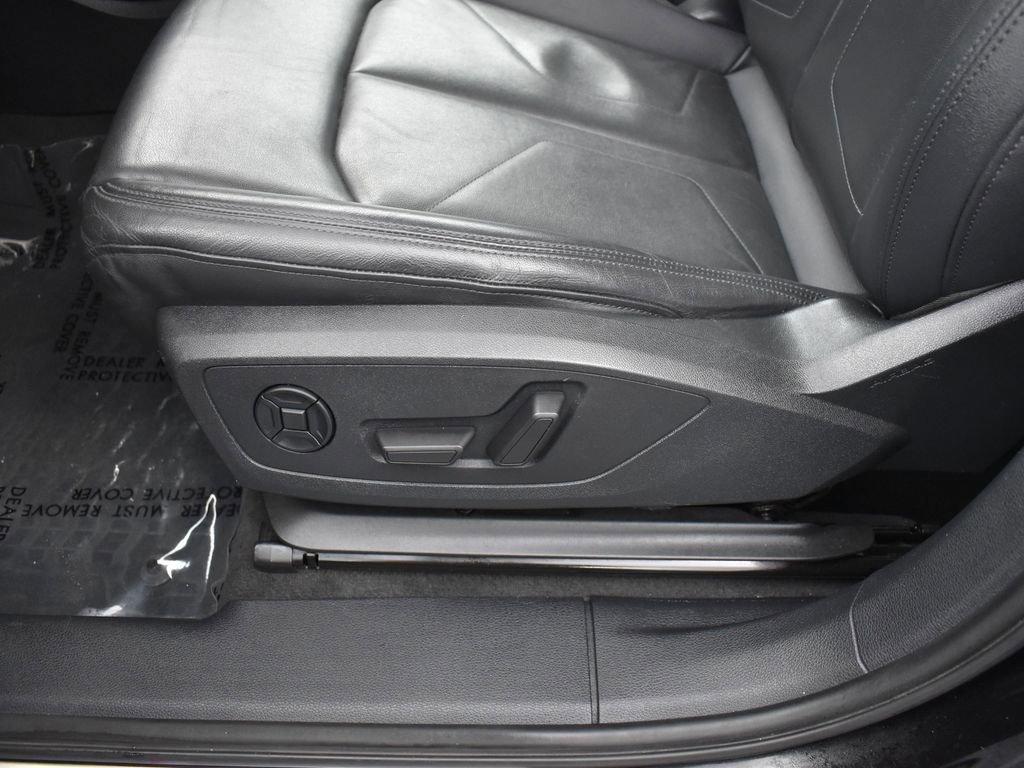 Used 2022 Audi Q3 2.0T Premium image 12